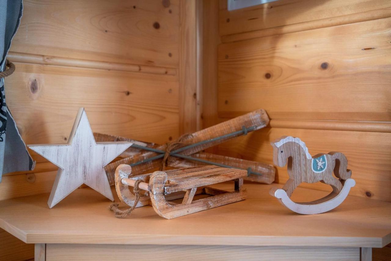 Domki Widokowe Wooden Luxury Chalet & Jacuzzi Zab Bagian luar foto